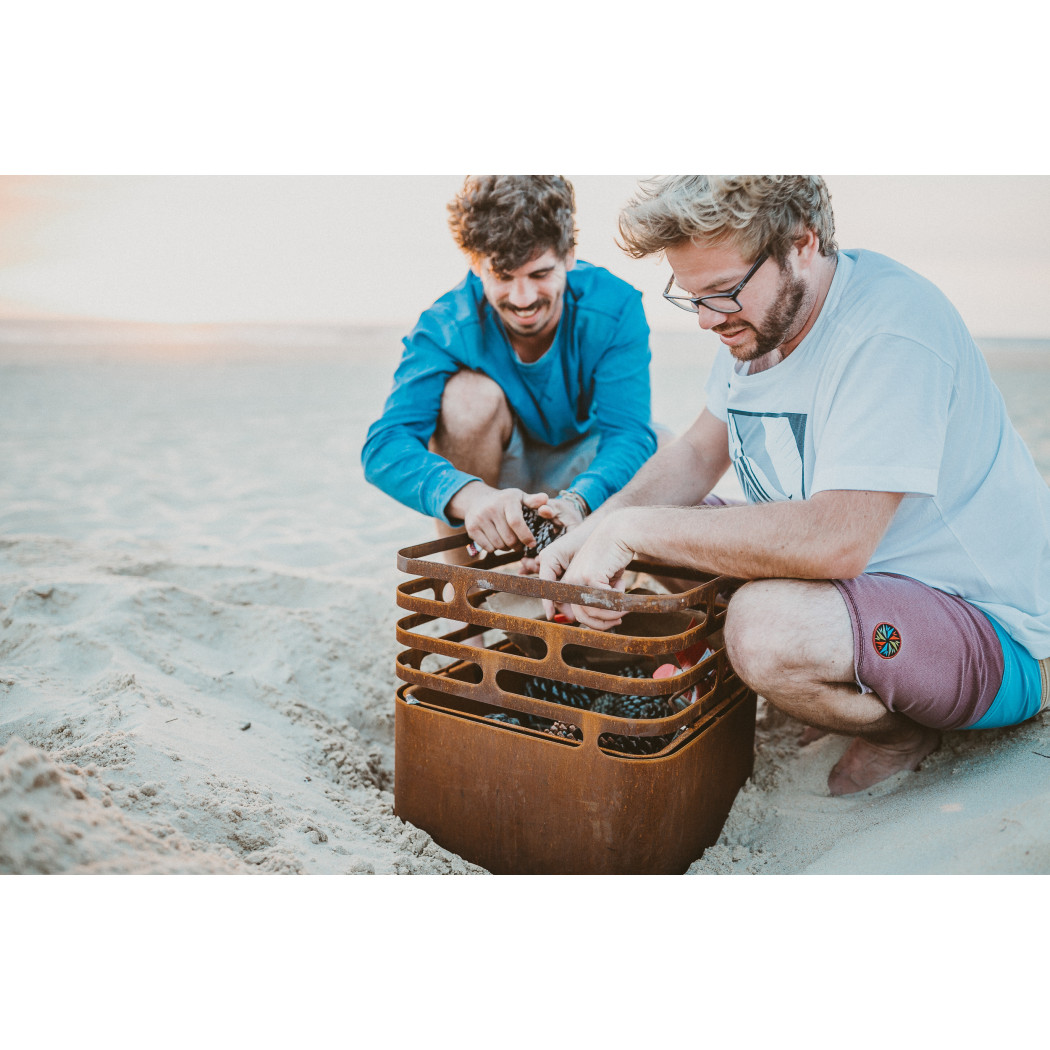 Вогнище CUBE Fire Basket Corten Steel зображення №3 Вогнище CUBE Fire Basket Corten Steel зображення №3