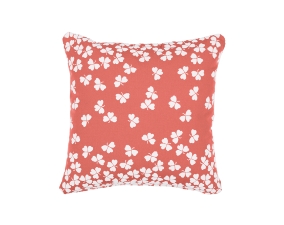 Подушка Trefle Cushion 44x44 Capucine: фото - магазин CANVAS outdoor furniture. Подушка Trefle Cushion 44x44 Capucine: фото - магазин CANVAS outdoor furniture.