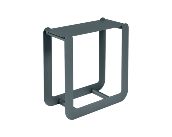 Підставка під дрова Nevado Log Holder Storm Grey: фото - магазин CANVAS outdoor furniture. Підставка під дрова Nevado Log Holder Storm Grey: фото - магазин CANVAS outdoor furniture.