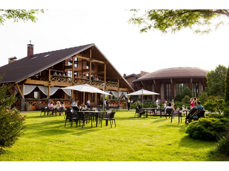 м. Київ - Ресторан " Mayachok Event Hall ": фото - магазин CANVAS outdoor furniture.