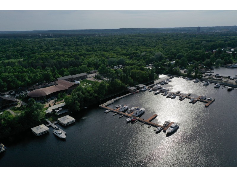 м. Київ - Ресторан " Mayachok Event Hall ": фото - магазин CANVAS outdoor furniture.