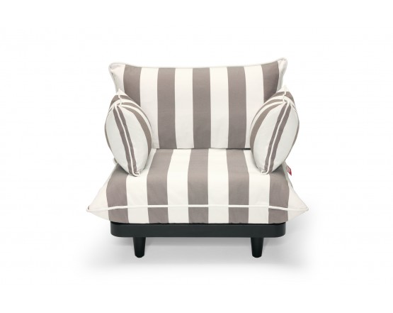 Крісло Paletti Lounge Chair Stripe Cacao: фото - магазин CANVAS outdoor furniture. Крісло Paletti Lounge Chair Stripe Cacao: фото - магазин CANVAS outdoor furniture.