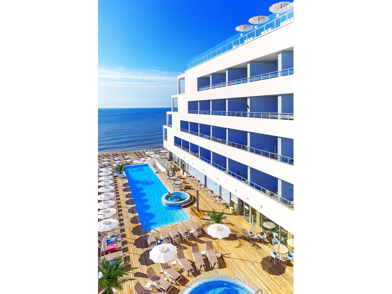   Затока  - Готель " Монкастро "  : фото - магазин CANVAS outdoor furniture.