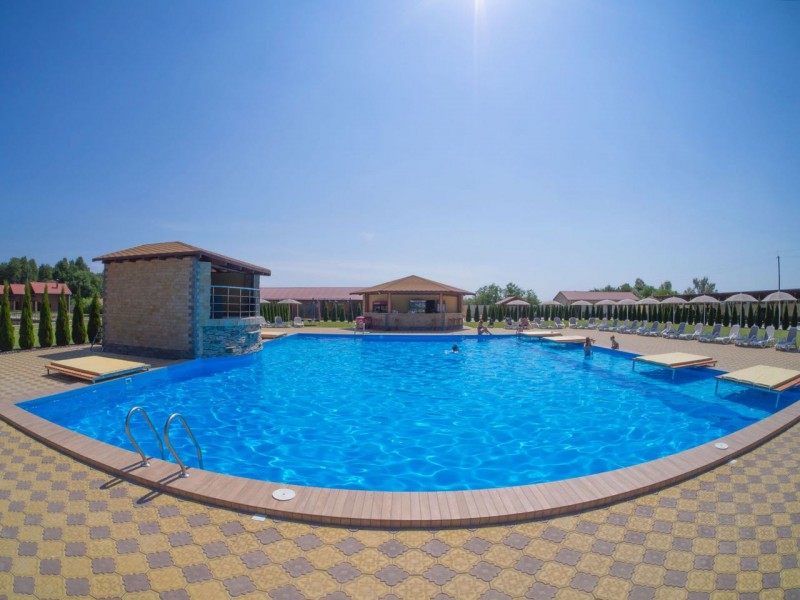 м. Херсон - Туристичний комплекс з рестораном і басейном " Забарине ": фото - магазин CANVAS outdoor furniture.