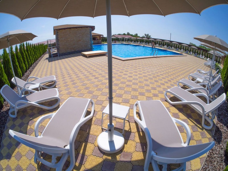 м. Херсон - Туристичний комплекс з рестораном і басейном " Забарине ": фото - магазин CANVAS outdoor furniture.